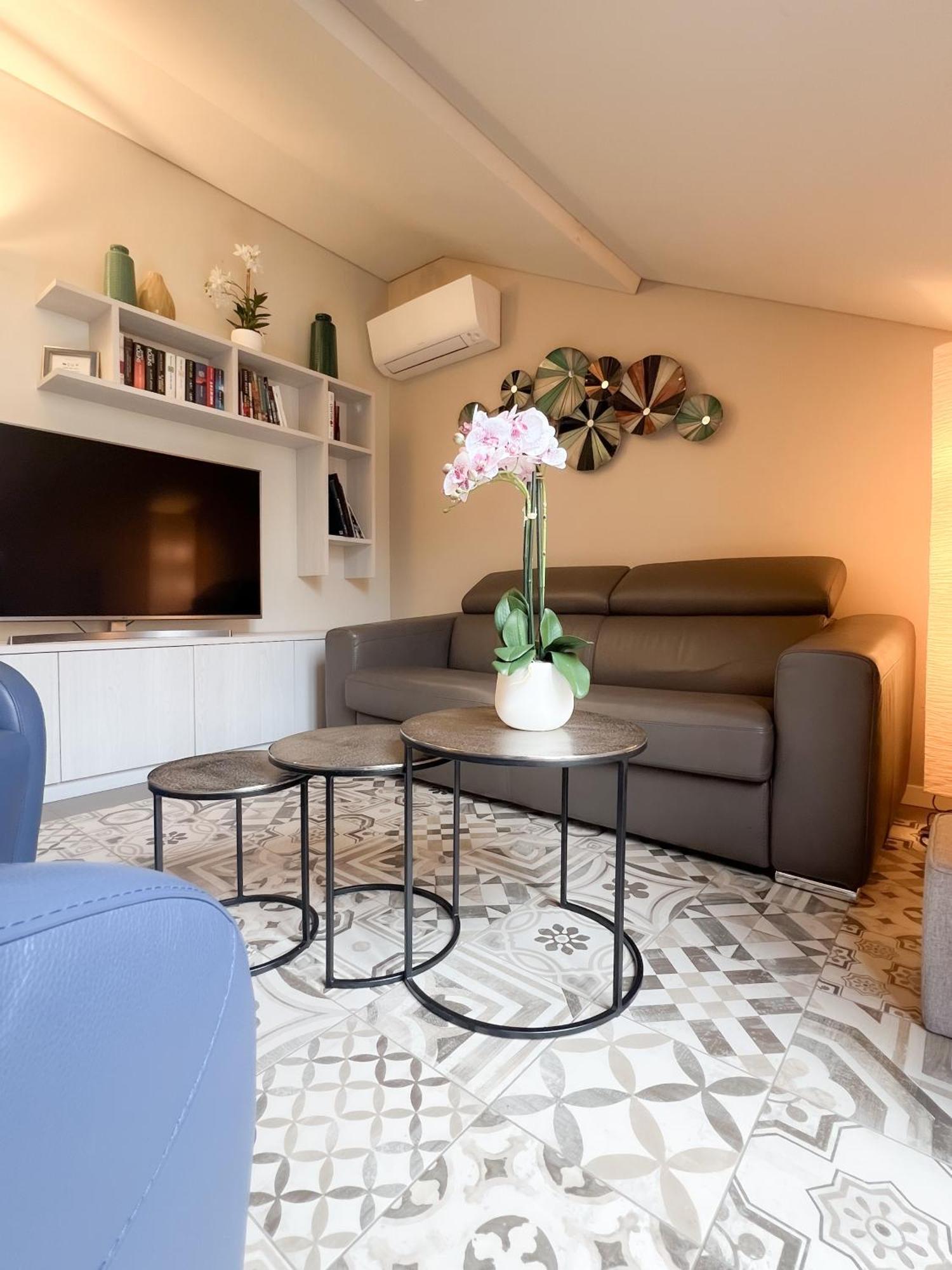 Comecasa 10 Minutes Walk From Duomo 2 Bedroom Apartment ミラノ エクステリア 写真