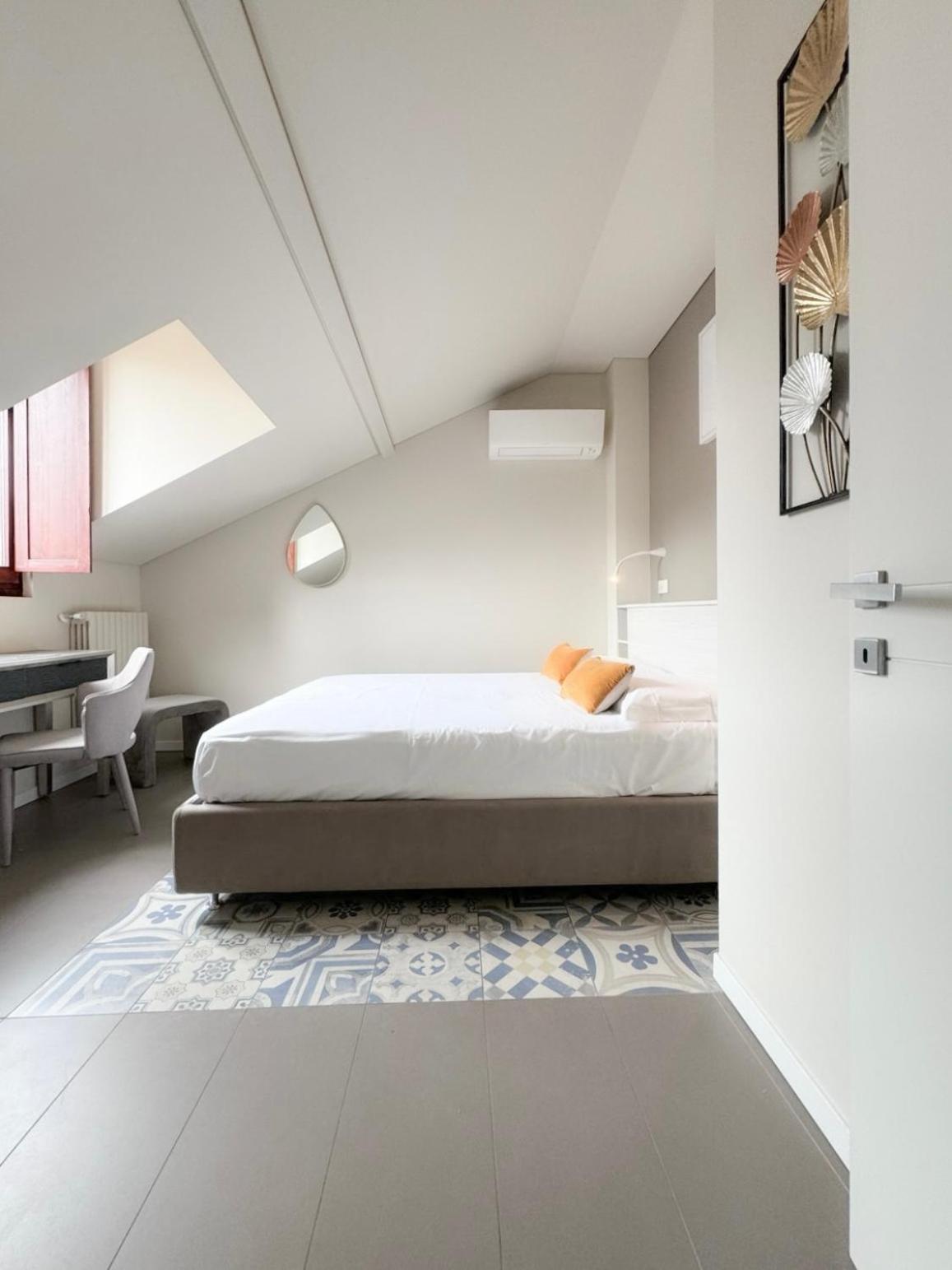 Comecasa 10 Minutes Walk From Duomo 2 Bedroom Apartment ミラノ エクステリア 写真